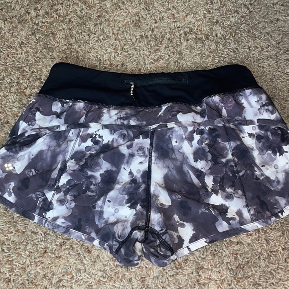 Speed up short - Picture 2 of 3